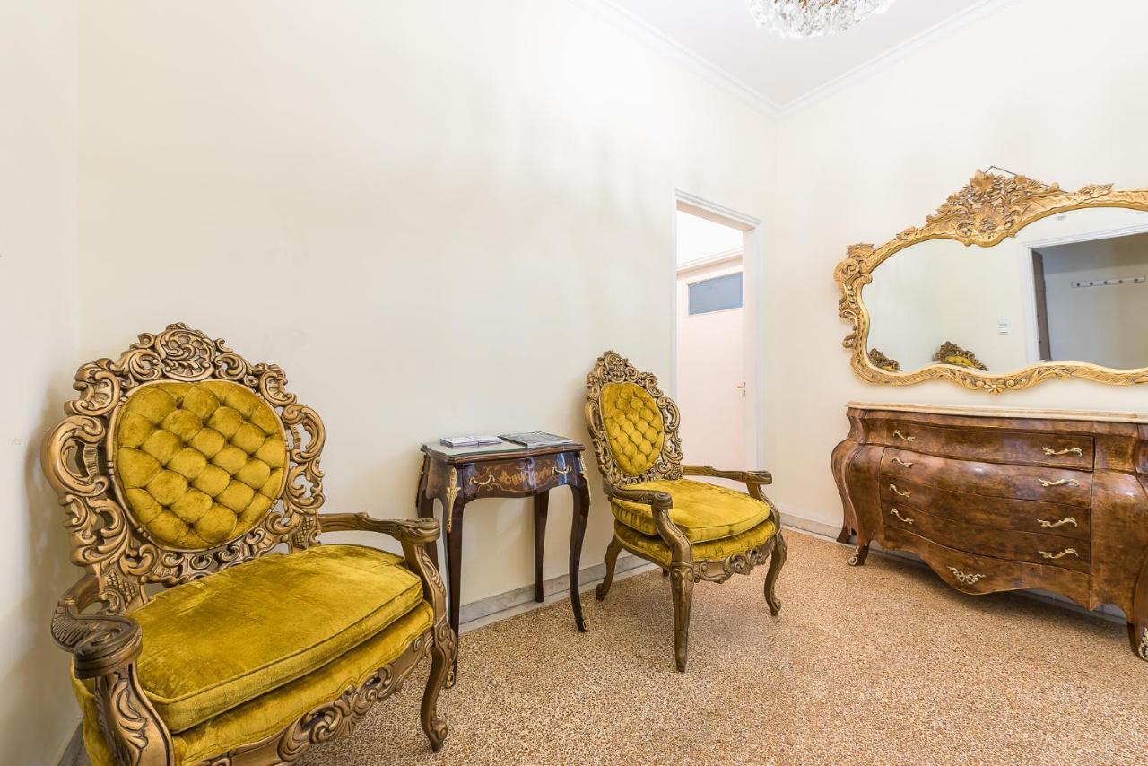 Victoria Queens Palace Apartments アテネ エクステリア 写真